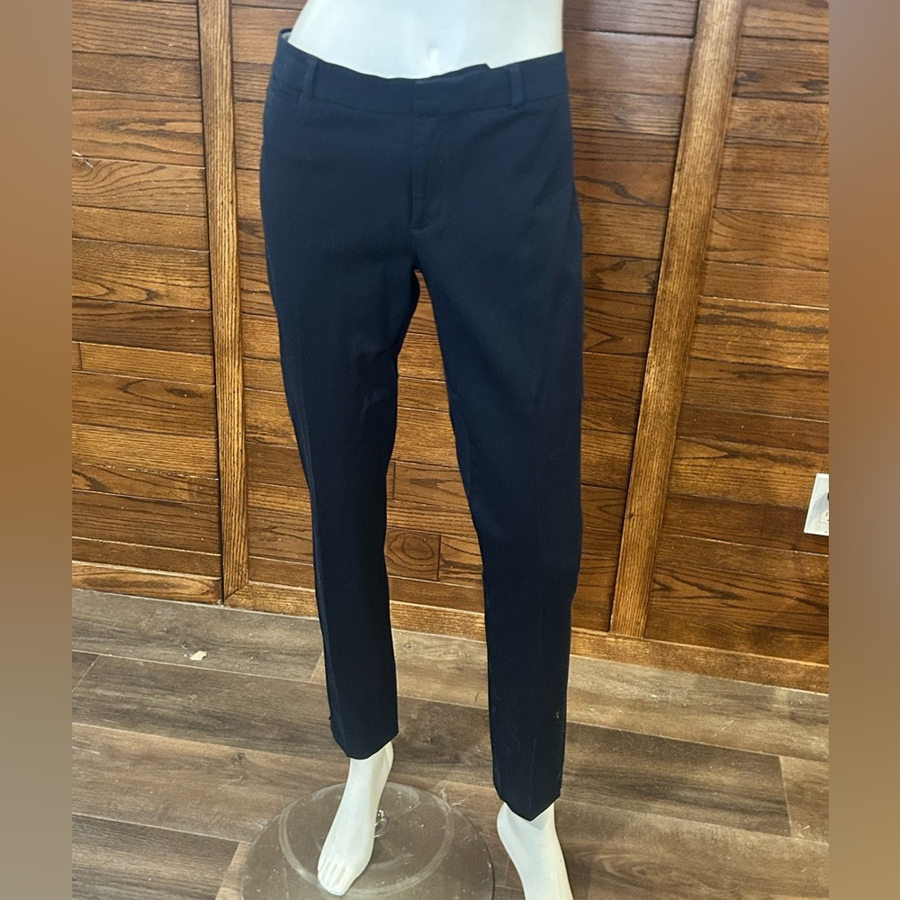 Banana republic. Sloan. 10L. Navy blue. Zip clip closure. Trouser dress pants.